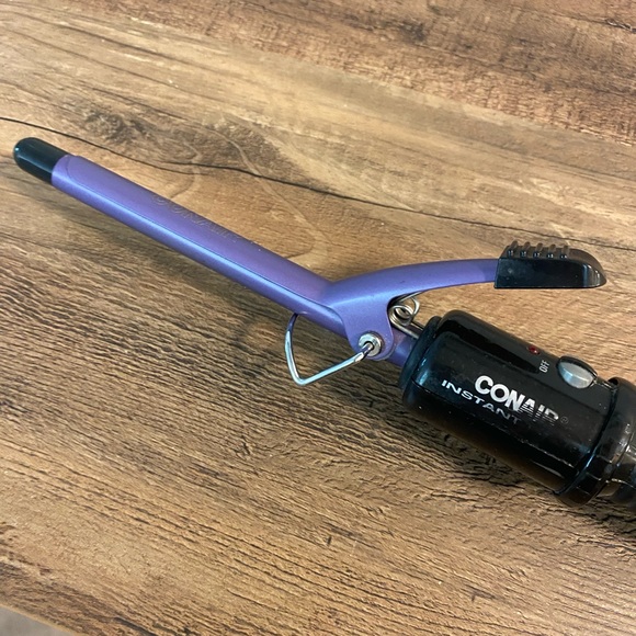 1/4” barrel curling iron - Picture 1 of 3